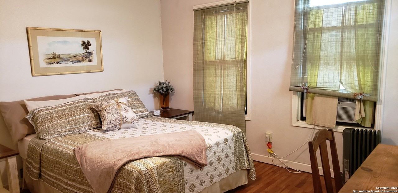 2318 West Olmos Drive - Photo 6 of 13