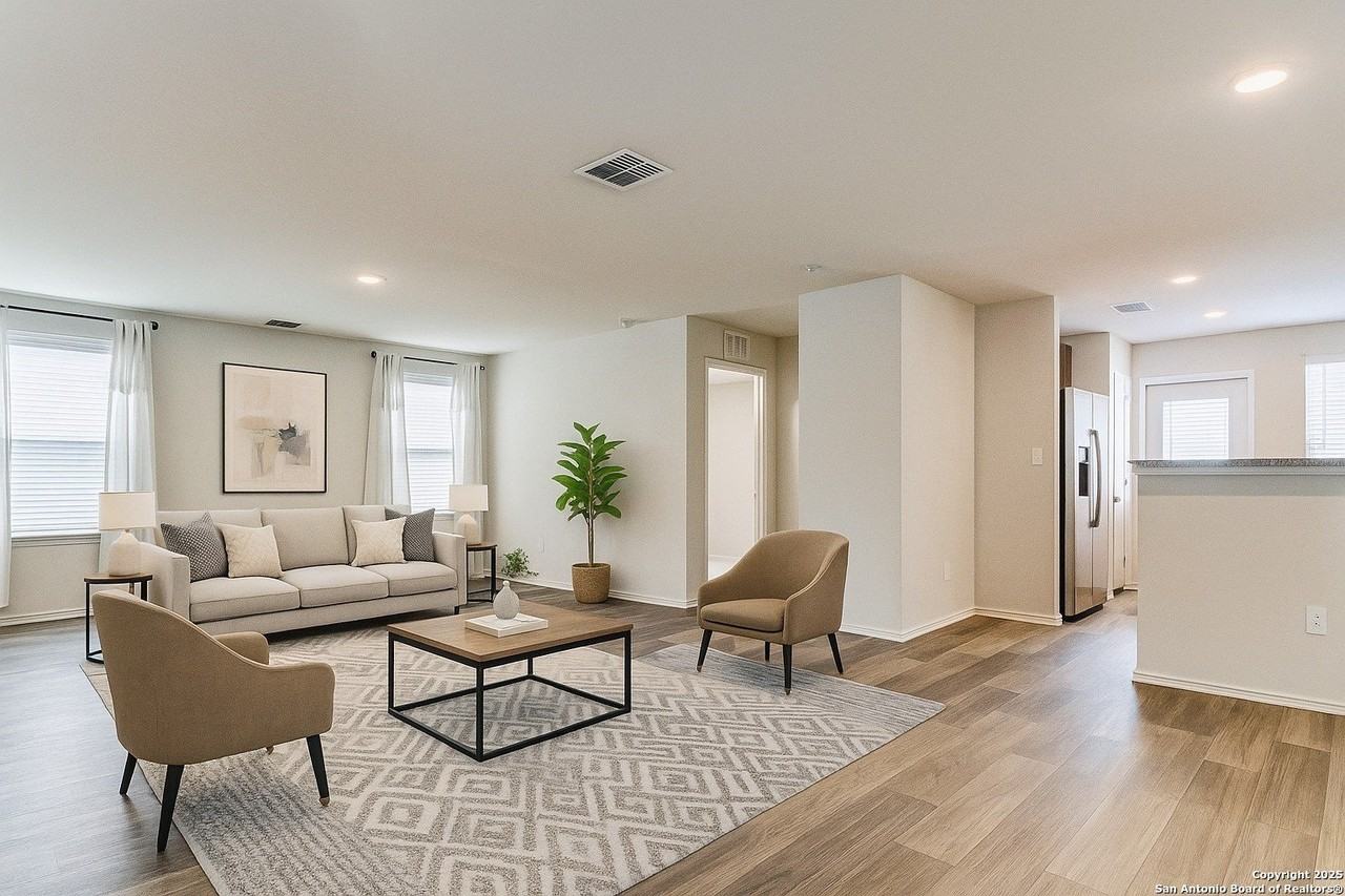 5923 Rolling Glen - Photo 3 of 15