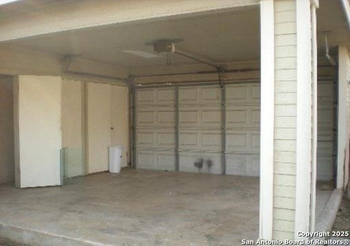 6858 Maple Spring - Photo 3 of 17