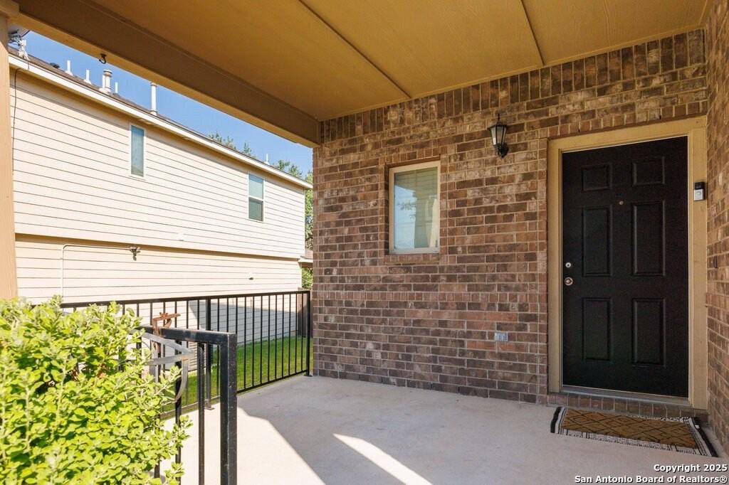 12327 Fort Chadbourne - Photo 3 of 29