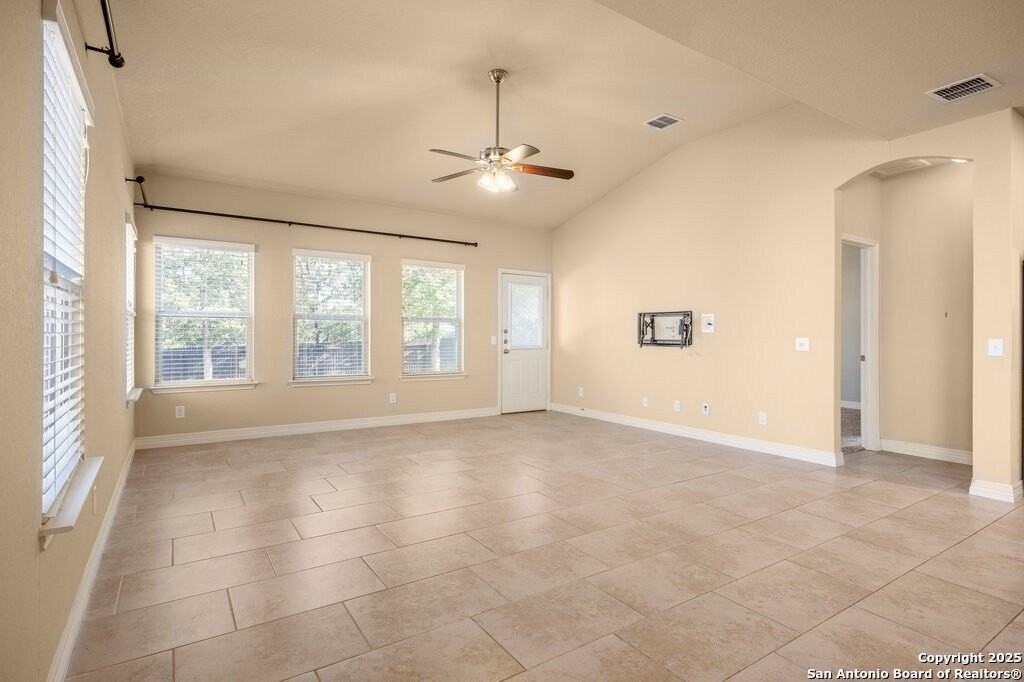 12327 Fort Chadbourne - Photo 5 of 29