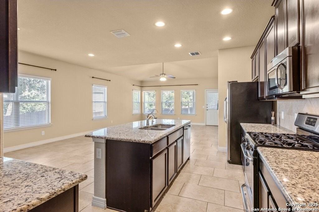 12327 Fort Chadbourne - Photo 7 of 29