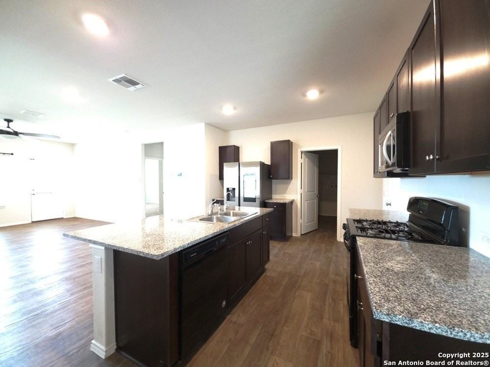 4229 Fort Palmer Blvd - Photo 4 of 25