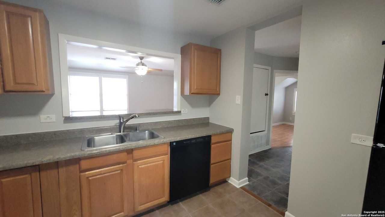 113 Vitra Place #2 - Photo 6 of 28