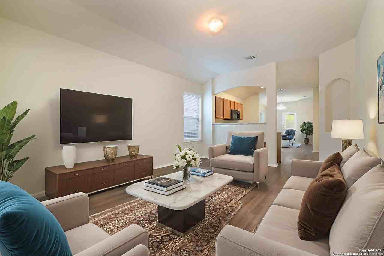 10374 Oakwood Crest - Photo 5 of 24