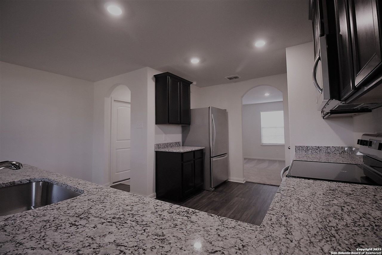 11844 Davalos Lane - Photo 7 of 9