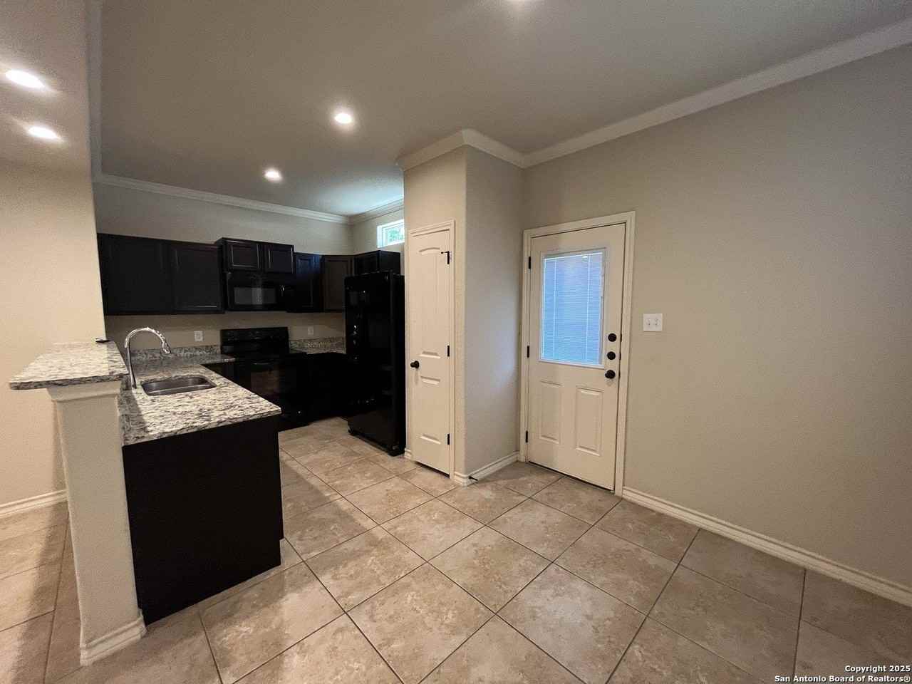 6854 Lakeview Drive #102 - Photo 5 of 26