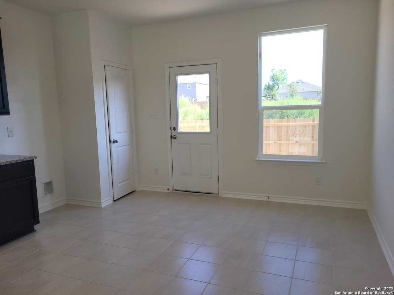 3415 Old Almonte Dr - Photo 4 of 16