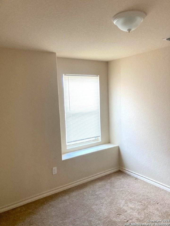 7030 Lakeview Dr Unit 102 #102 - Photo 7 of 14