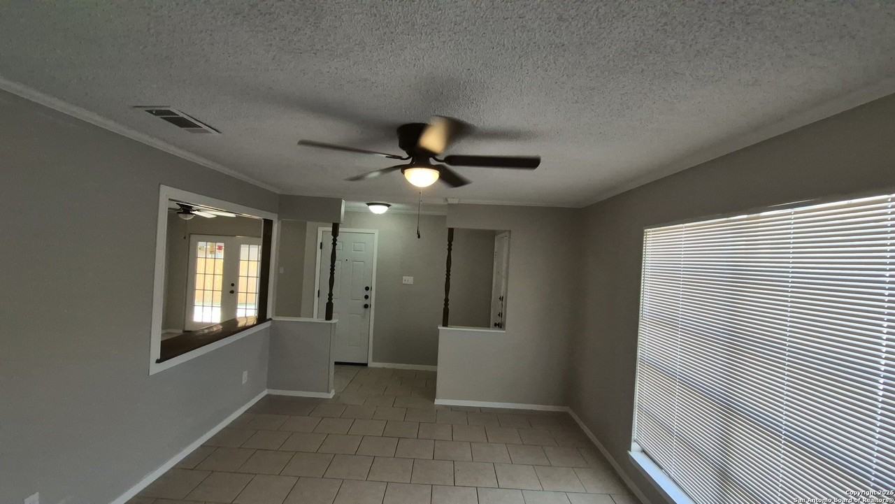 11914 Alamo Blanco - Photo 7 of 39