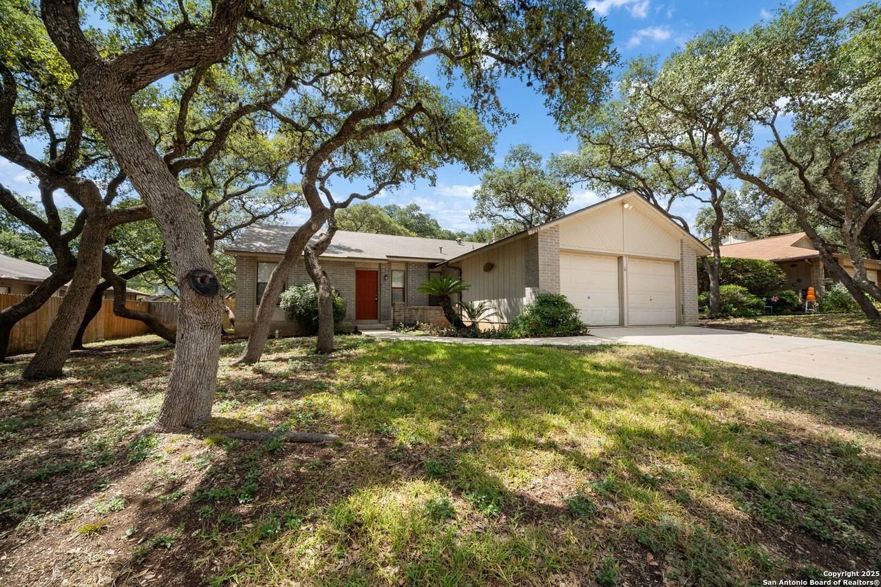 7263 Enchanted Flame St - Photo 2 of 25