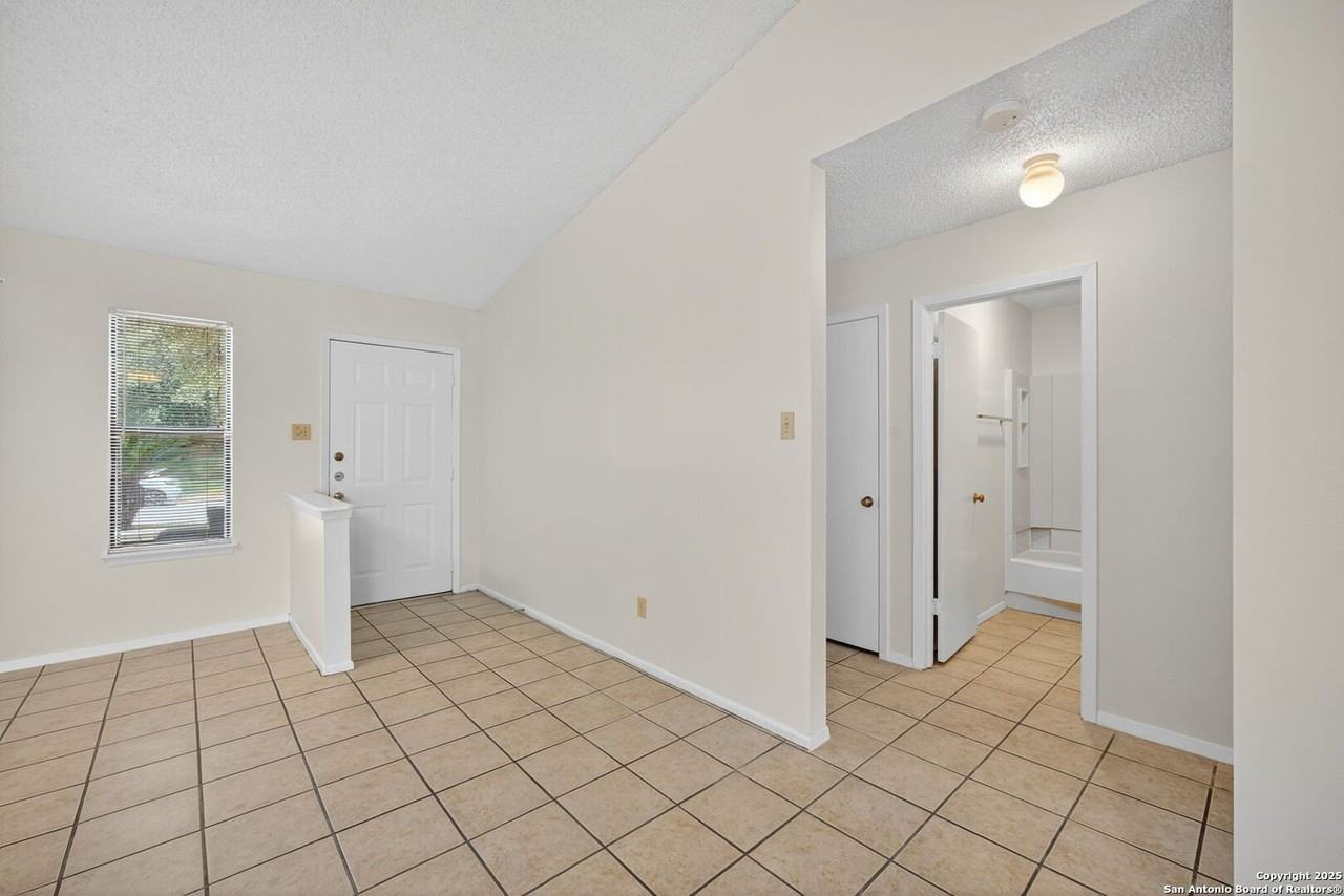 7263 Enchanted Flame St - Photo 4 of 25