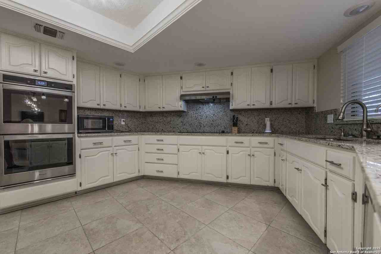 13206 Hunters Lark Street - Photo 7 of 26