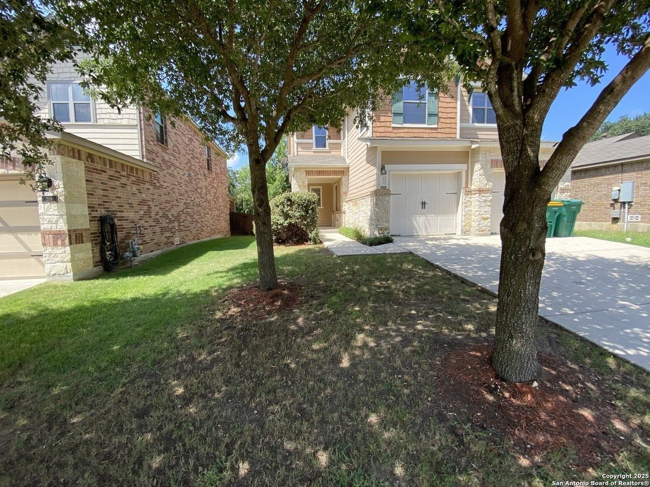 204 Horse Hill - Photo 2 of 15