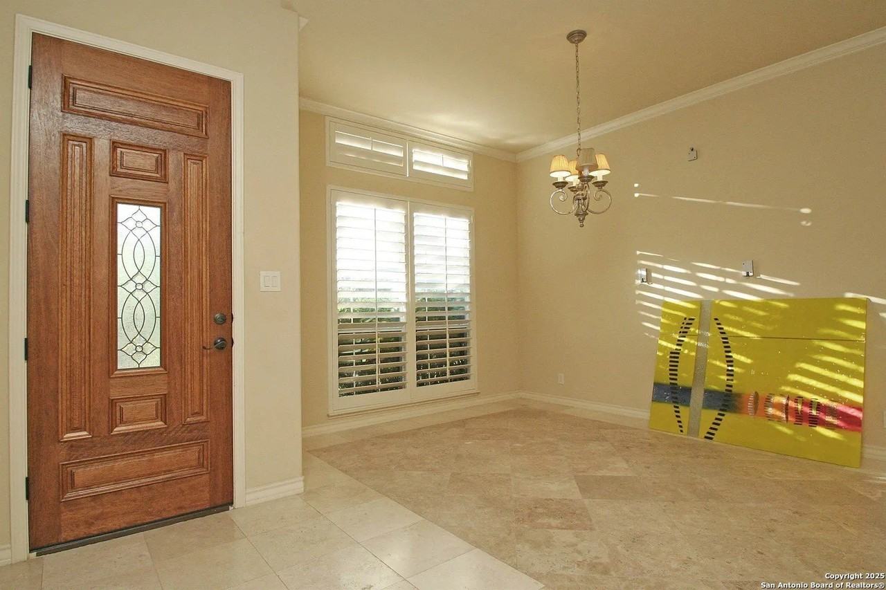 18926 Las Vistas - Photo 3 of 22