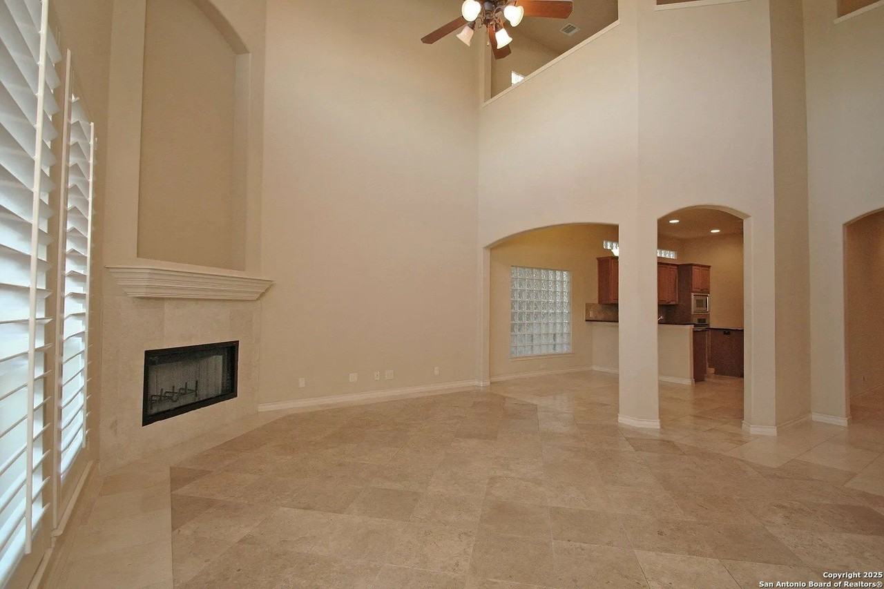 18926 Las Vistas - Photo 4 of 22