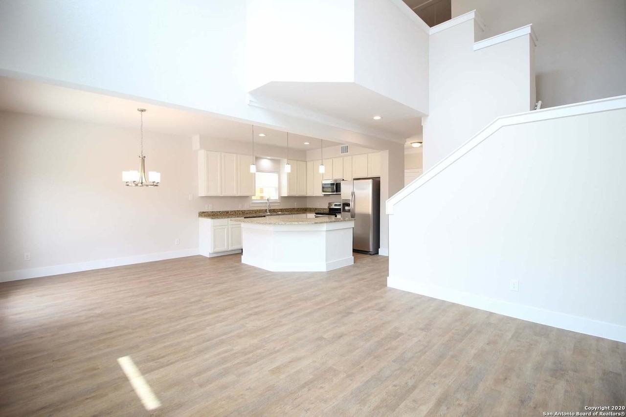 250 Topaz - Photo 4 of 20