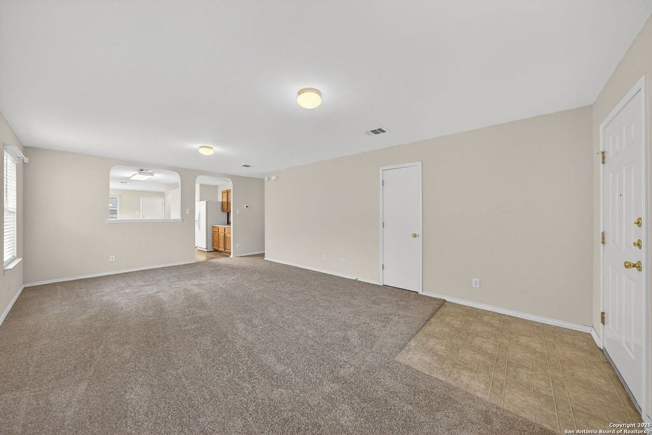 10514 Marigold Bay - Photo 7 of 30