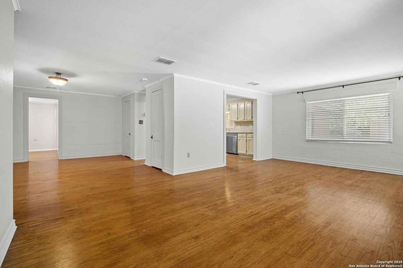 225 North St - Photo 3 of 15