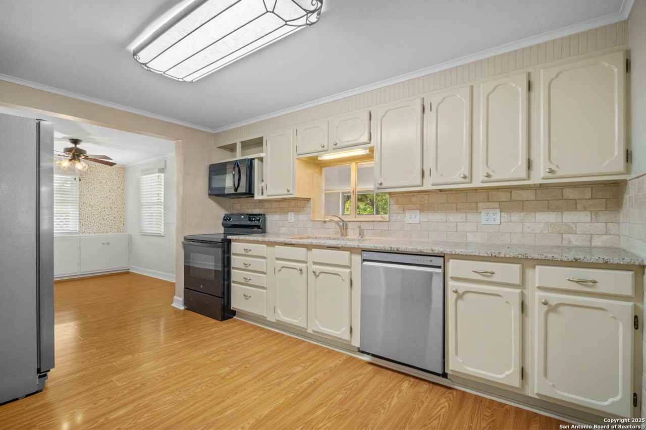 225 North St - Photo 5 of 15