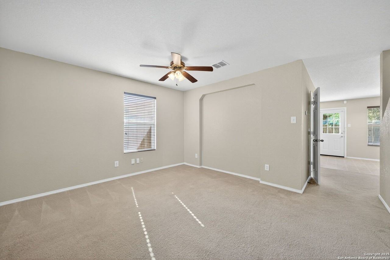 7810 Liberty Horse - Photo 6 of 32