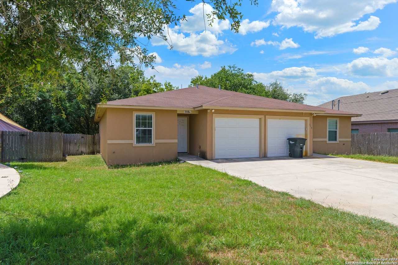 280 Rosalie Dr Unit B - Photo 3 of 26