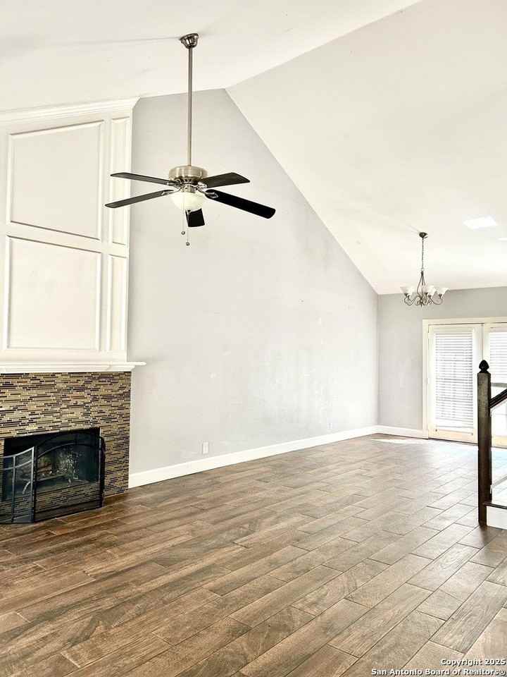 9135 Rue De Lis - Photo 2 of 23