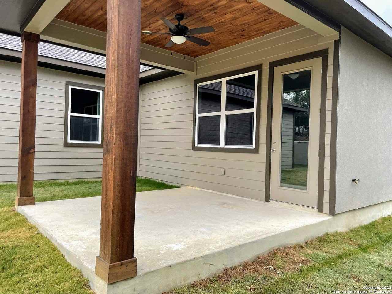 133 W Pat Dolan - Photo 2 of 26