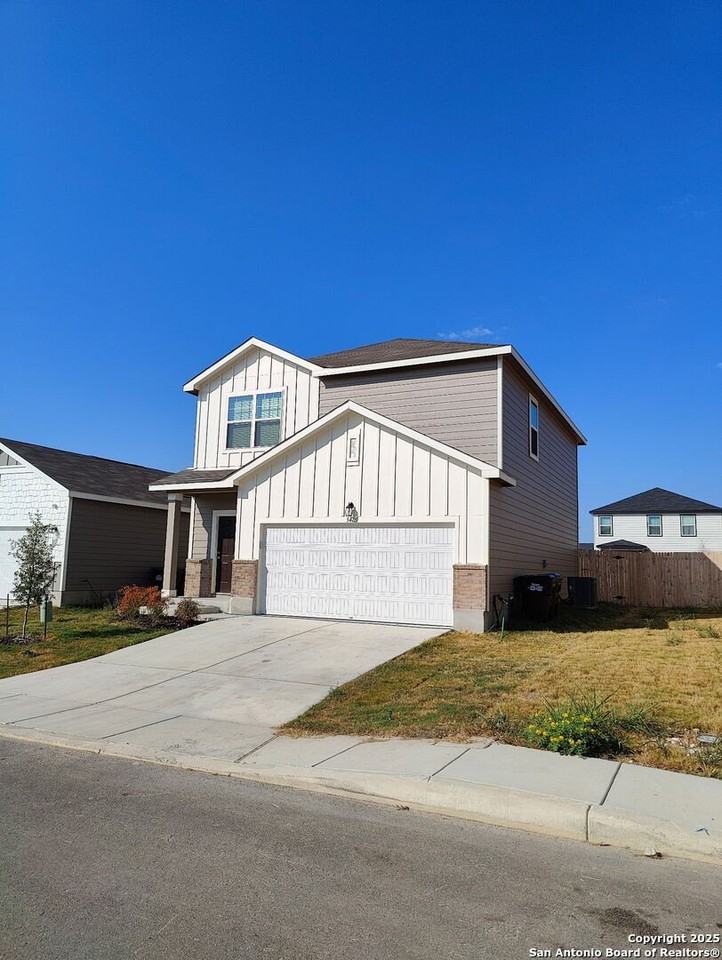 5475 Bluebell Meadow