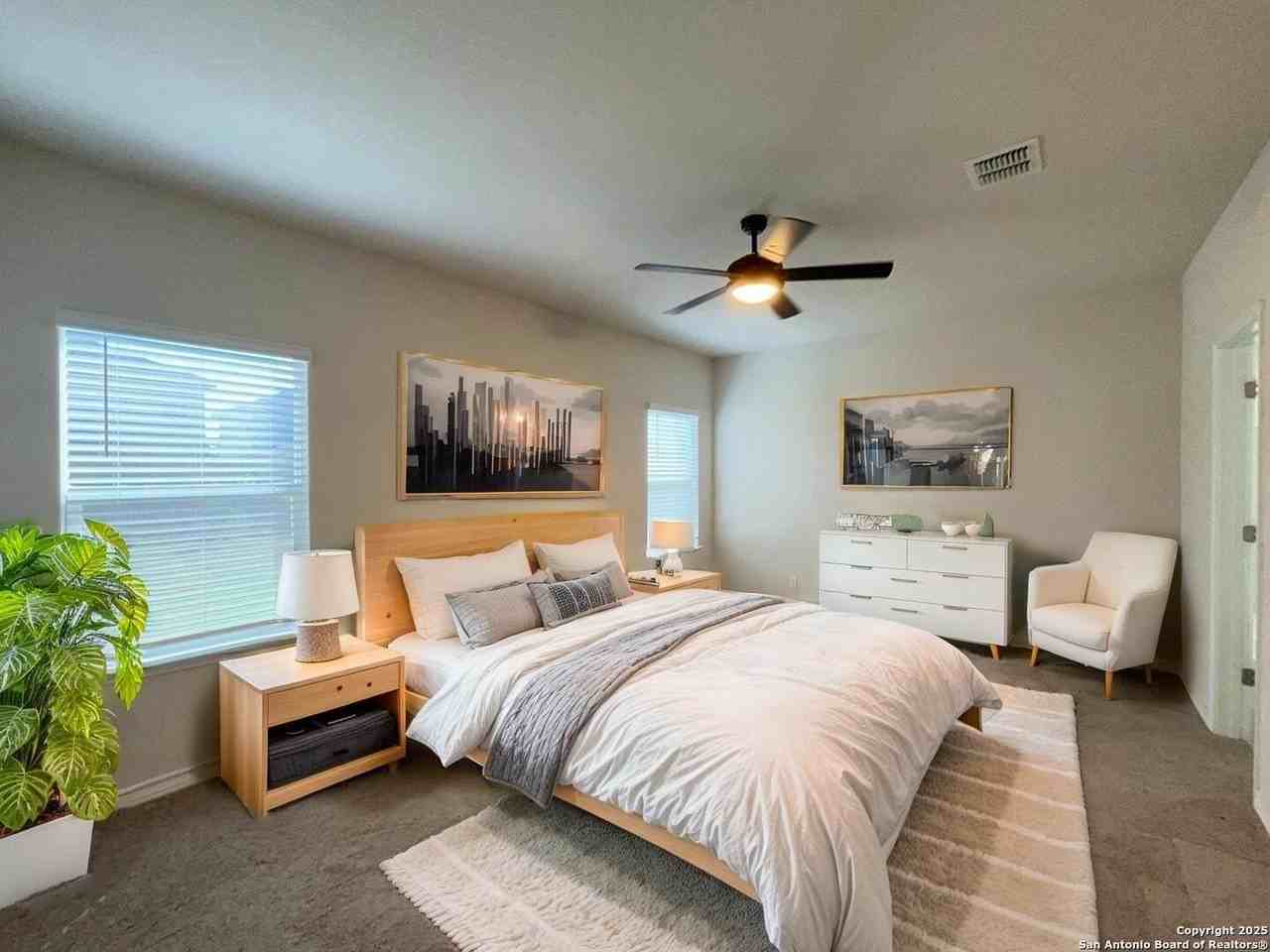 14047 Mudstone Street - Photo 4 of 50