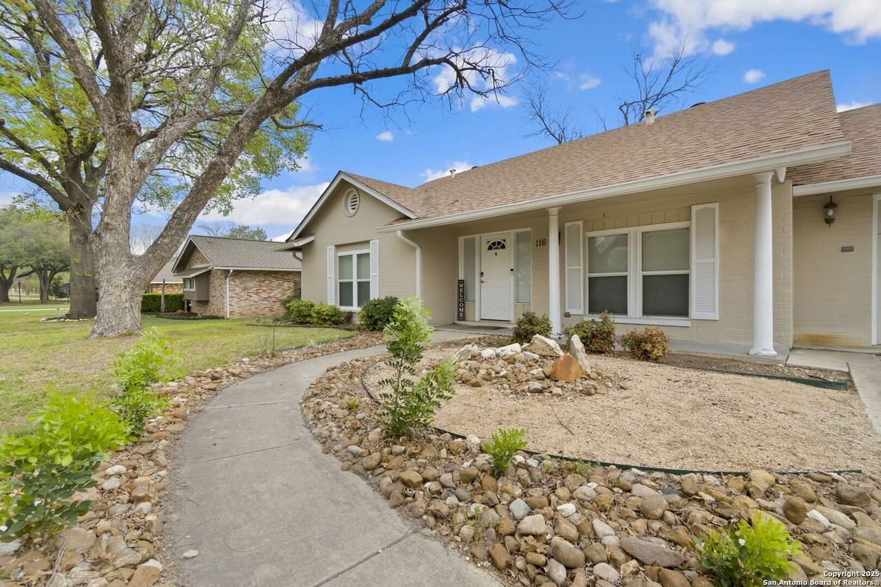 116 S Gardenview - Photo 2 of 29