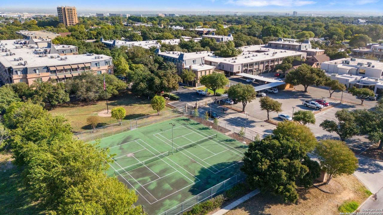 7707 Broadway Apt 24a #24A - Photo 4 of 39