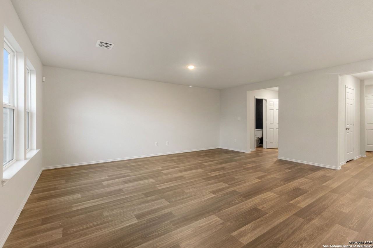 7328 Littlefoot Ln - Photo 5 of 20