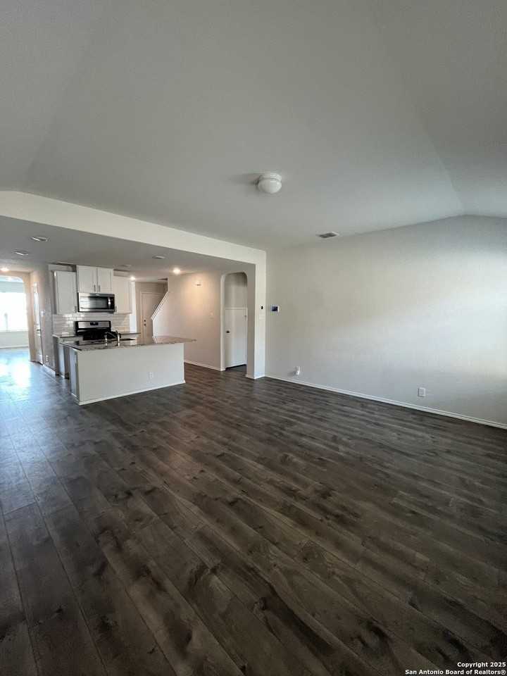 6218 Tadpole Blf - Photo 6 of 23