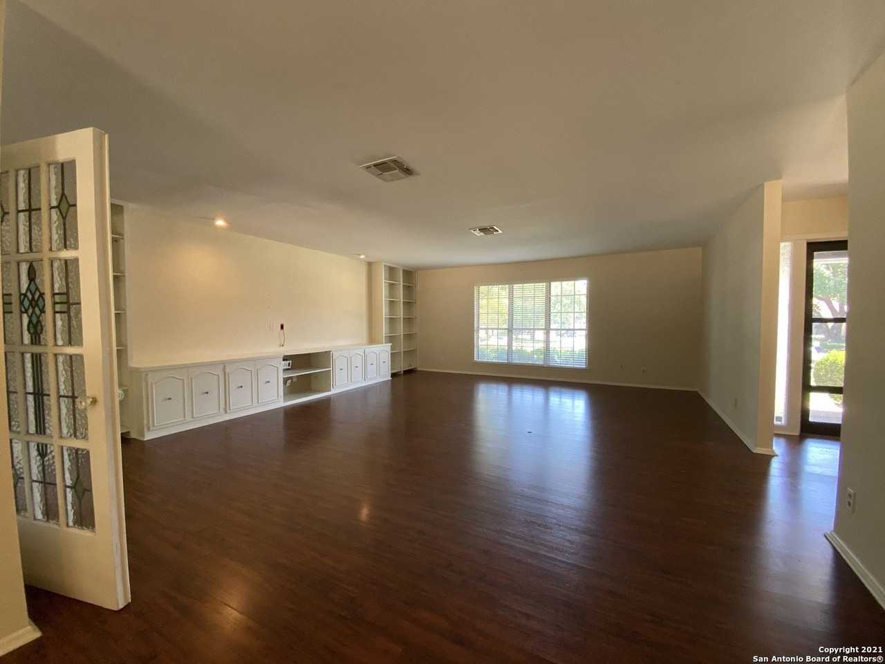 7714 Hartman St - Photo 5 of 20