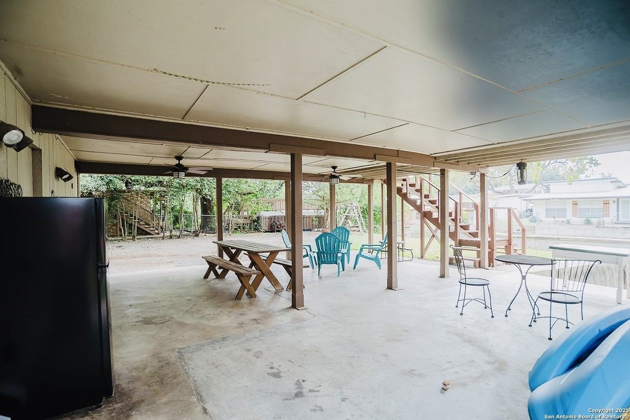 221 Spyglass Road - Photo 3 of 17