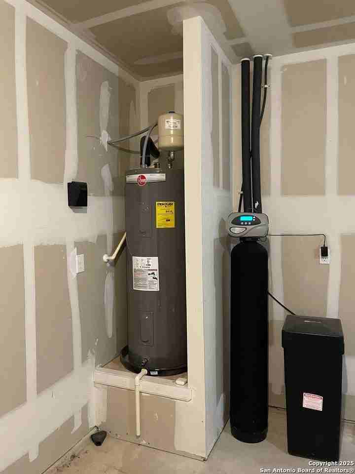 14311 Gila Xing - Photo 3 of 24