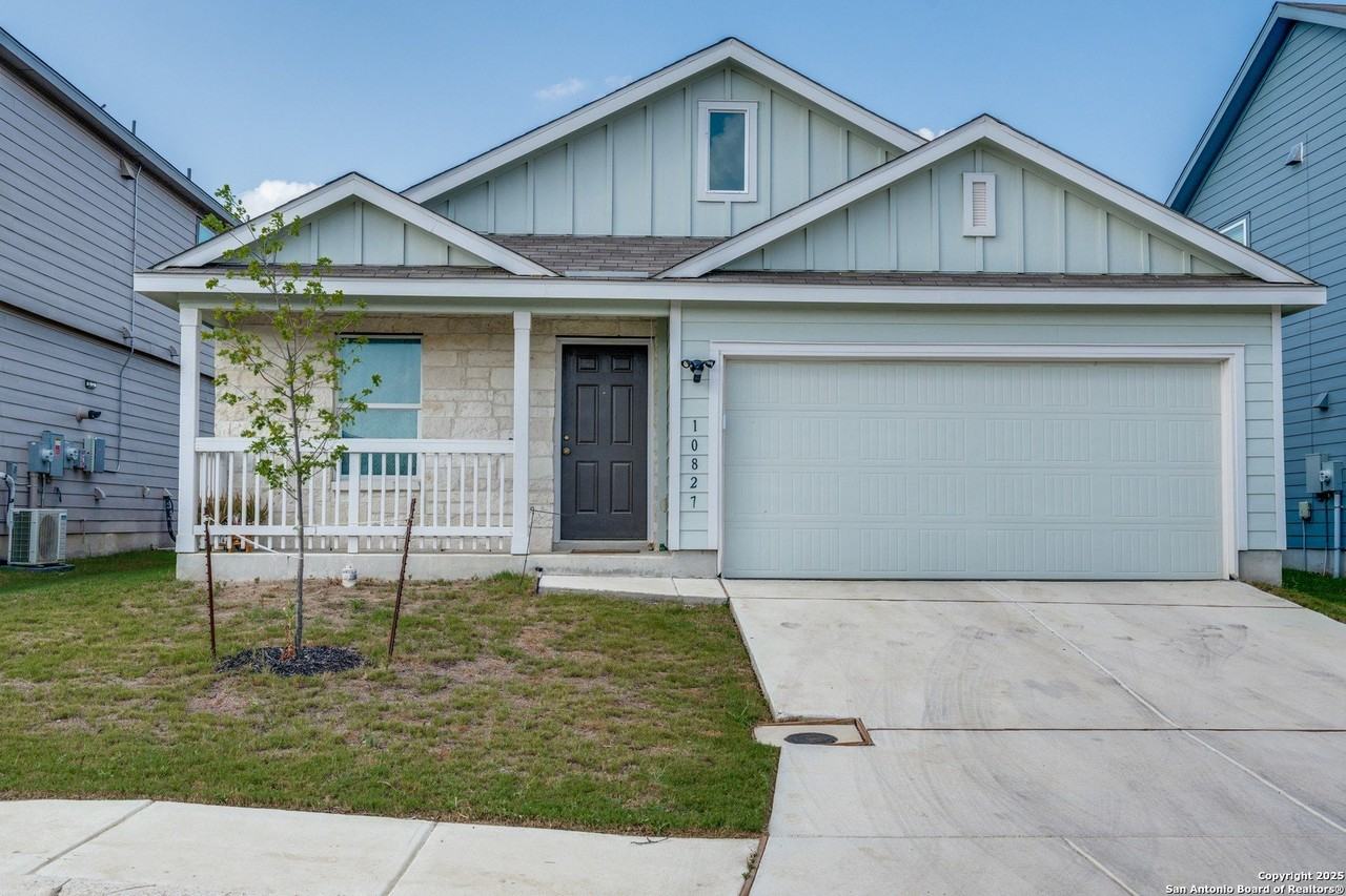 10827 Hernando Court - Photo 2 of 25