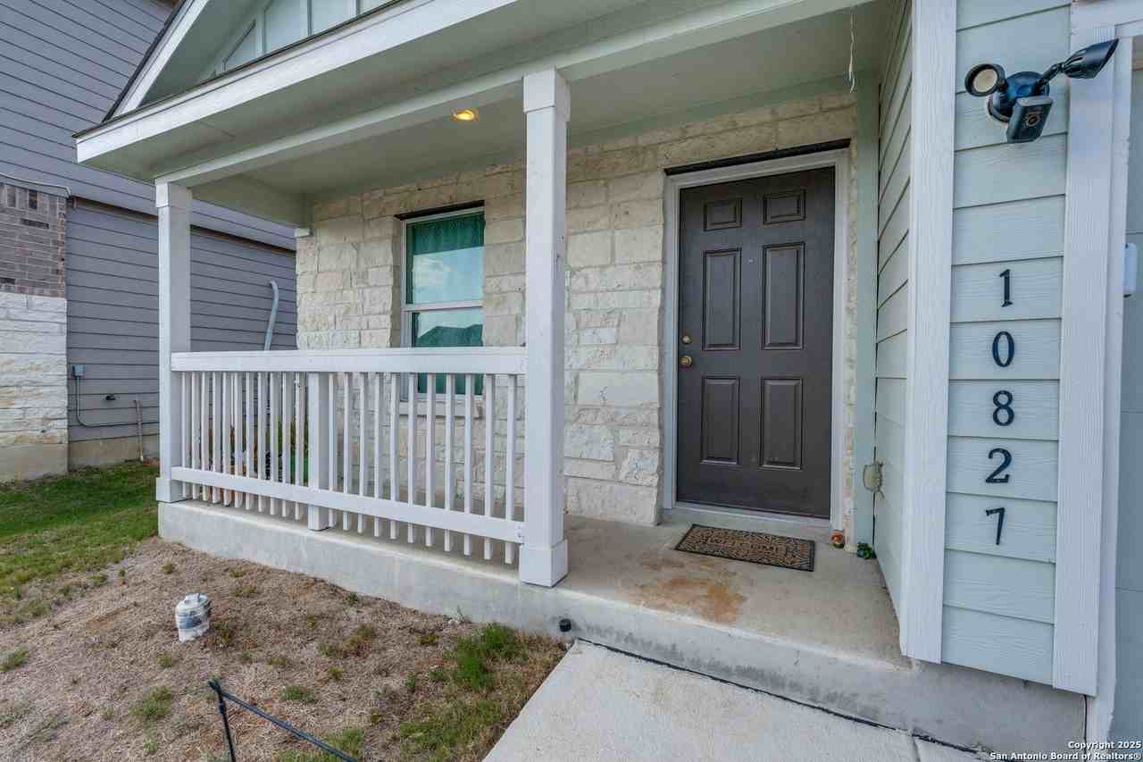 10827 Hernando Court - Photo 3 of 25