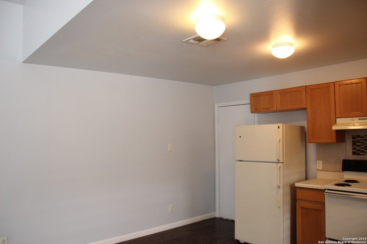 12231 Maverick Bluff St - Photo 3 of 19