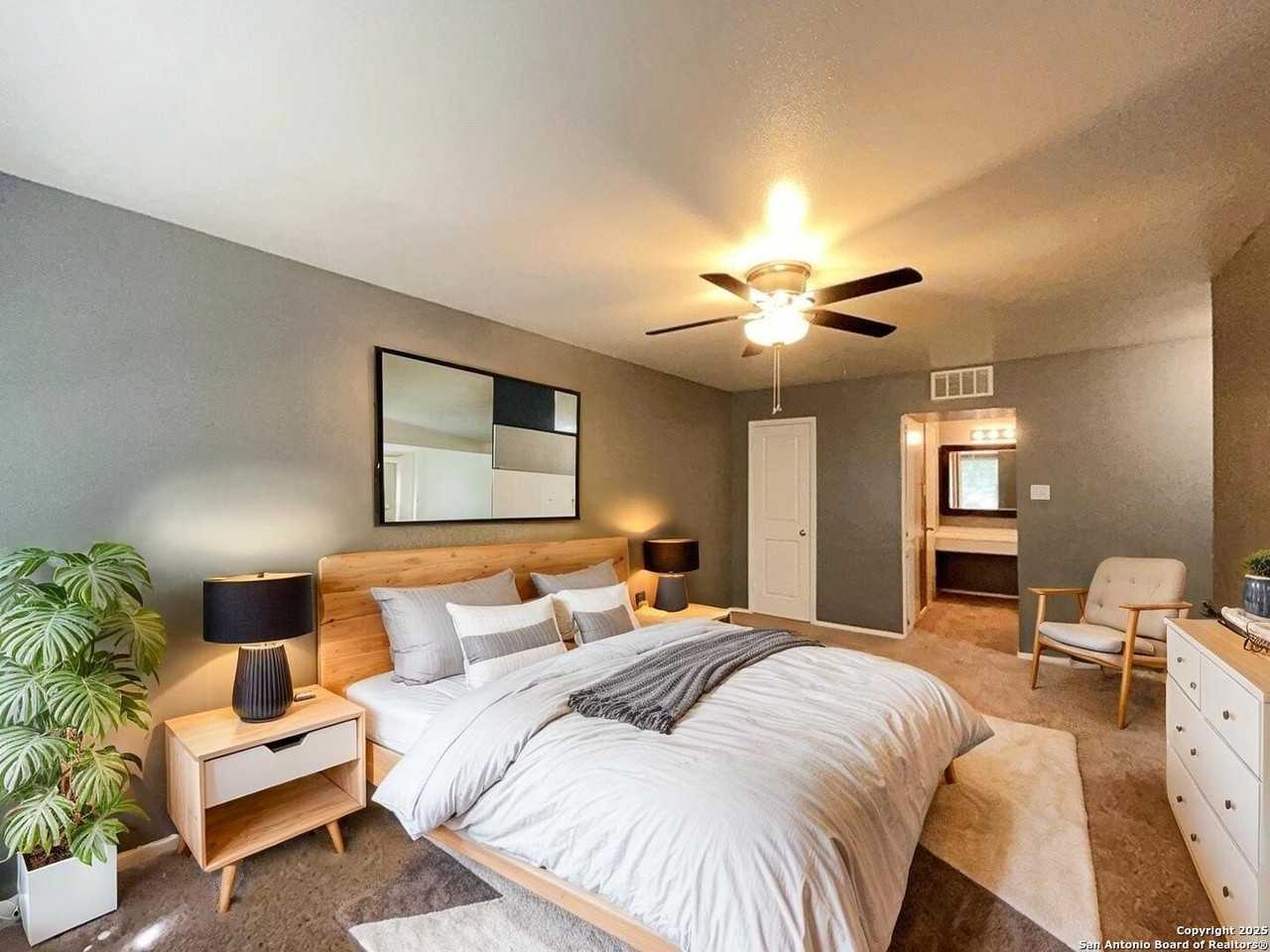 2802 Lasses Boulevard #15 - Photo 5 of 29