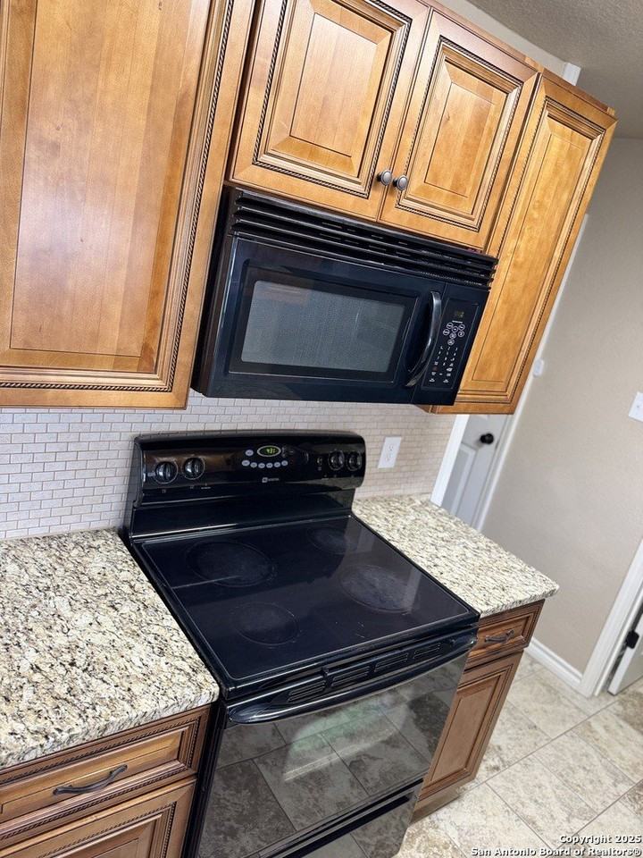 4918 Tiffany Ln - Photo 7 of 18