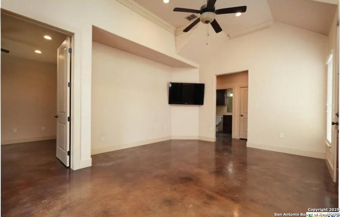 1752 Gruene Vineyard Xing - Photo 4 of 37