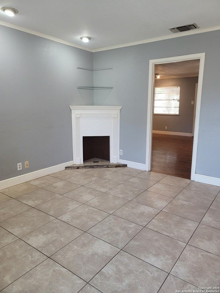 5711 Prentiss Drive - Photo 5 of 38