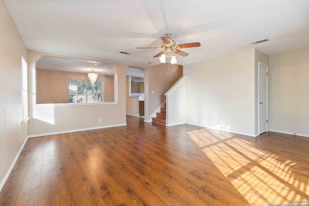 5207 Wood Glen Drive - Photo 5 of 39