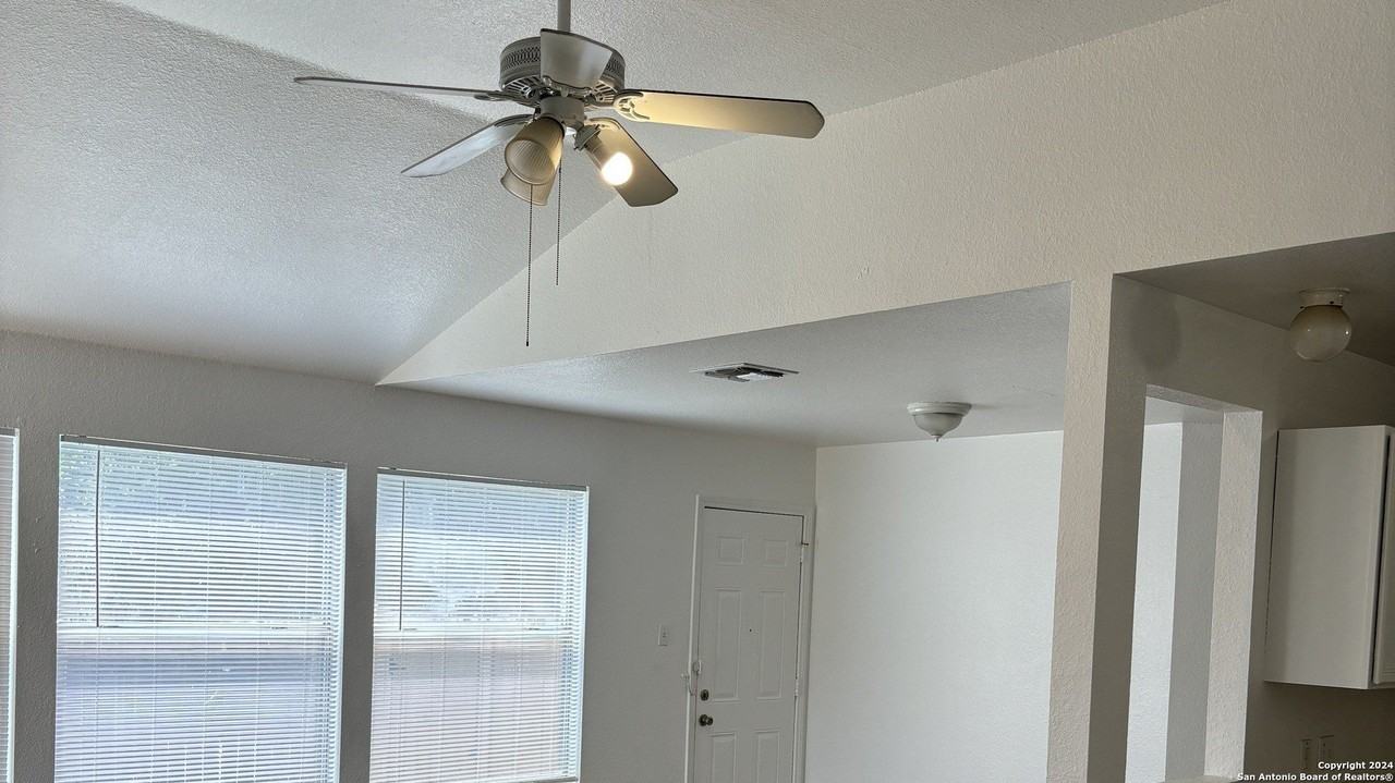 6313 Green Top Dr - Photo 6 of 20