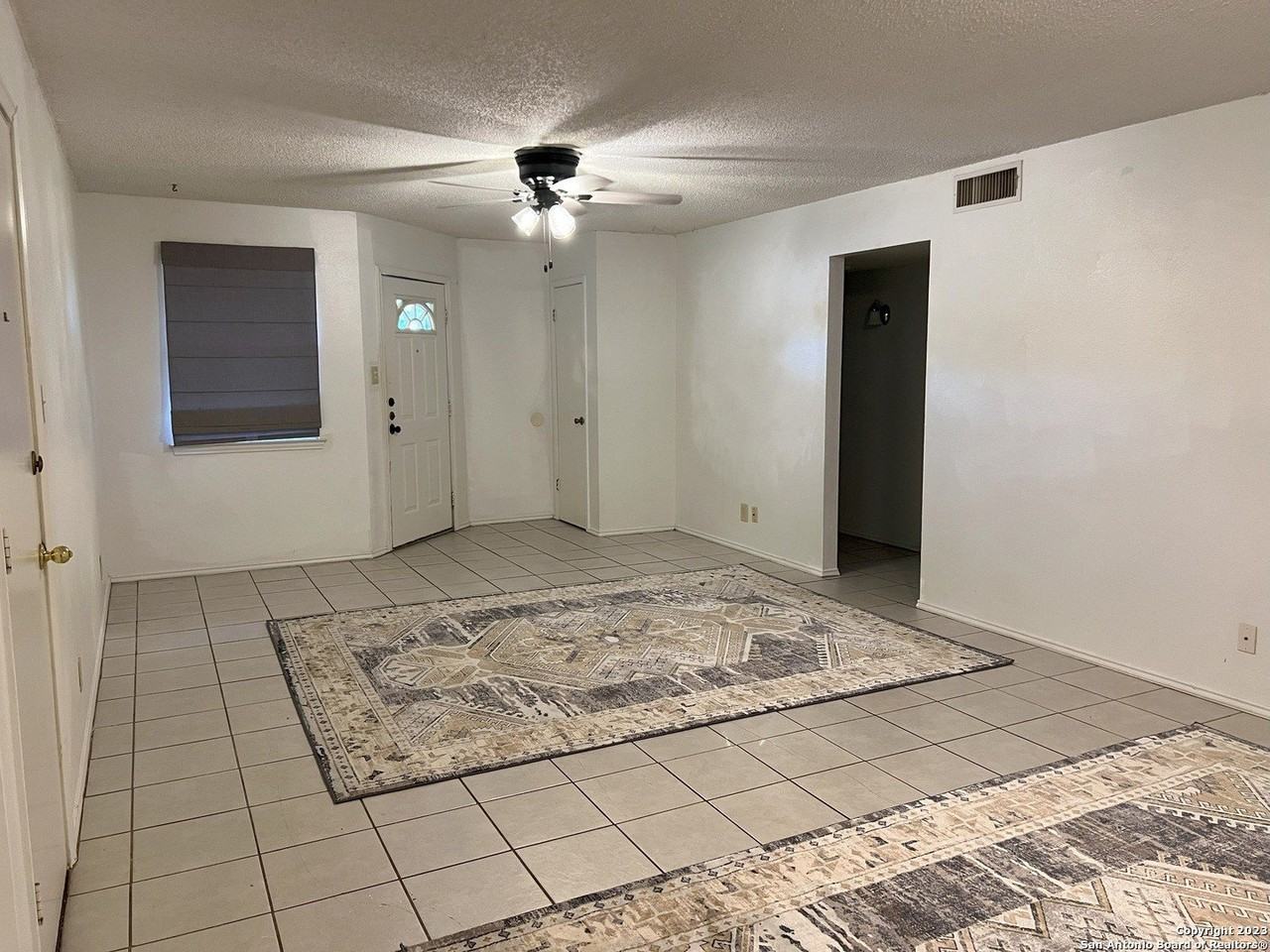 306 Sun Flower Drive - Photo 3 of 15