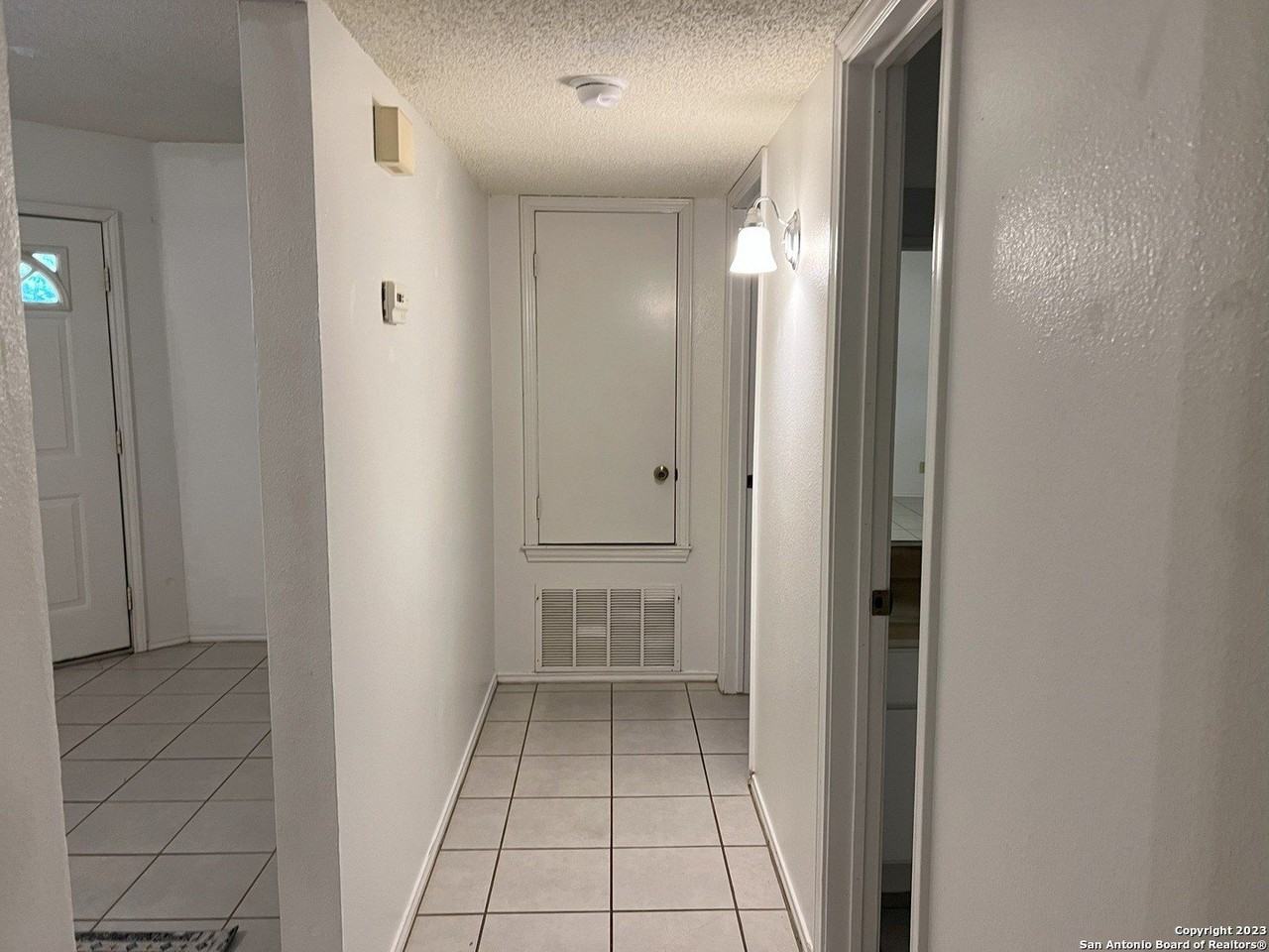 306 Sun Flower Drive - Photo 6 of 15