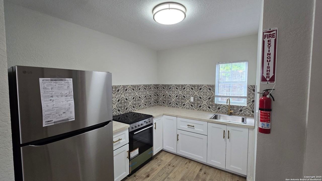 212 Placid Dr Unit 2 #2 - Photo 7 of 17