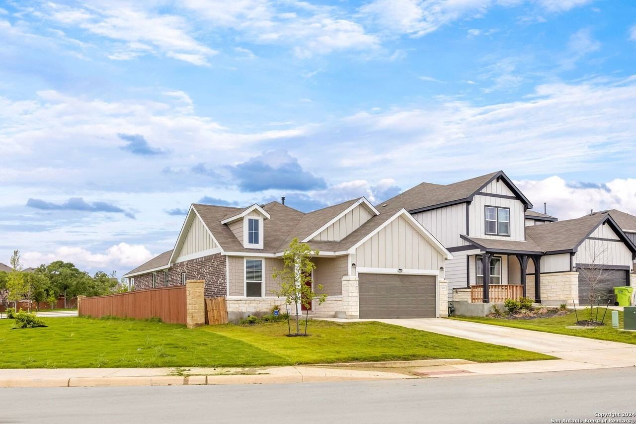 11005 Big Tex Trail - Photo 2 of 26